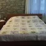 Family Friendly With A Swimming Pool Veli Mlun, Istria - Sredisnja Istra - 13099 דירה