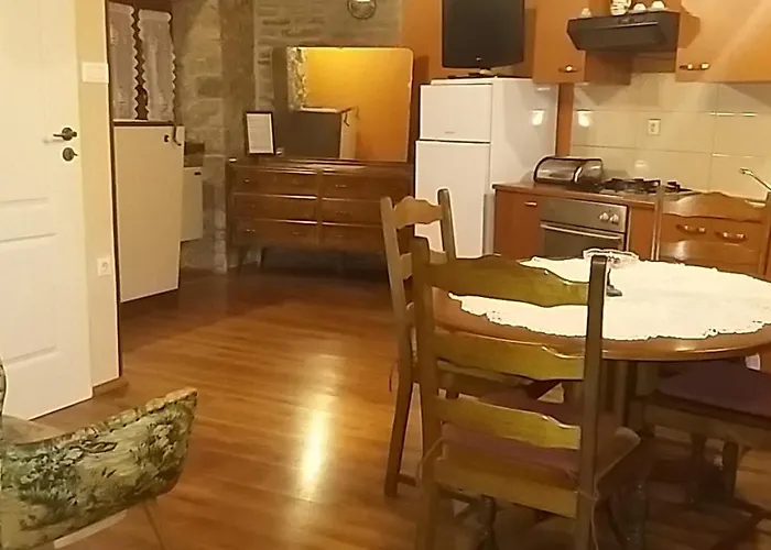 Family Friendly With A Swimming Pool Veli Mlun, Istria - Sredisnja Istra - 13099 Lejlighed